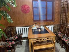 -果松木炭酸菜铜火锅·外婆参鸡汤