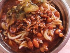 -灵山卢梅燕粉店