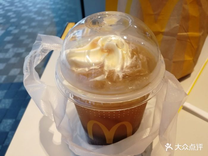 麦当劳(上海高岛屋百货店)冰醇咖啡图片 - 第2张