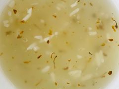 鸡头米甜汤-七的湖·晚芳亭·阳澄湖农家菜·大闸蟹(莲花岛店)