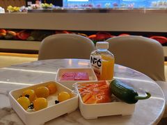 -涨巢·潮玩水疗局