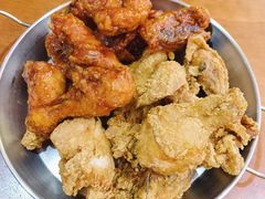 -BHC炸鸡(明洞总店)