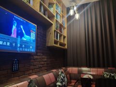 包房-乐宴KTV(华强北中航城君尚购物中心店)
