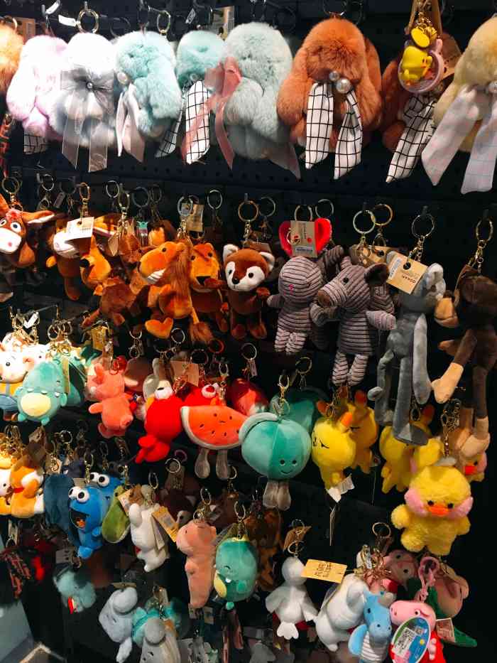 酷乐潮玩(芝罘万达店)-"酷乐潮玩,在庄里经常逛的一家店铺!在万.