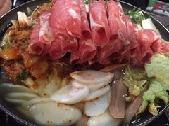 部队锅-MI WU FACTORY米屋美食工厂餐厅(绿地店)