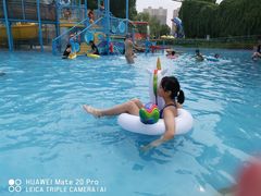 -欢乐水魔方水世界