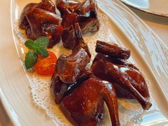 五香脆皮乳鸽-三号黄浦会Canton Table