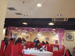 大堂-金杏·粘卷子 烤鸭 农家菜