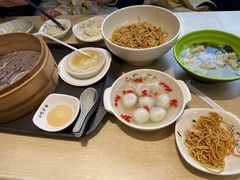 -老桐椿 · 上海大馄饨