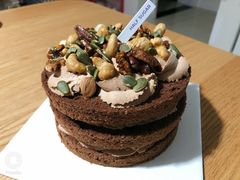 -半勺舒舒生日蛋糕店