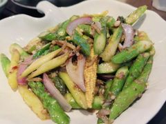 -大头虾越式风味餐厅(光明广场店)