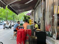 -黄潇洒老火锅(九眼桥宏济巷店)