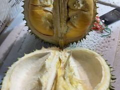 -油麻地果栏