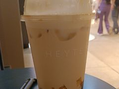 -喜茶(深圳万象城黑金店)