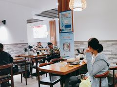 -黄阿姨锅贴大王(万航渡路店)