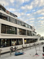 -Doris一站式游轮婚礼船东直营店(外滩店)