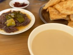 -努尔古丽奶茶