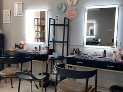 -ME觅妆·定制美妆·彩妆私教(菱角湖店)