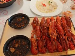 -肥肥虾庄·金牌油焖大虾(汉口城市广场店)