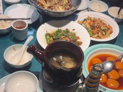 -呷湘厨·鱼汤捞饭·剁椒鱼头·辣椒炒肉(国家会展中心店)