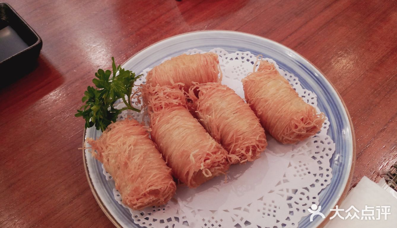 三文鱼和甜虾都很新鲜啦！