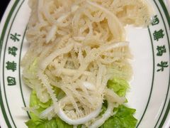 -四囍码头海鲜烧烤自助火锅(外滩南京东路悦荟广场店)