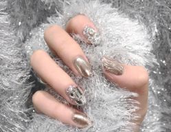 -Pink You美甲美睫纹绣定制中心