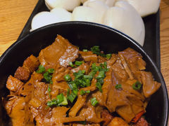 高山笋干烧肉-杭百味·大众精选杭帮菜(西湖音乐喷泉店)
