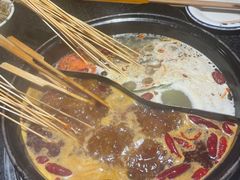 -两三事小郡肝串串香火锅(桂庙店)