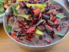 -包整·丝娃娃(一览甲秀楼风景店)