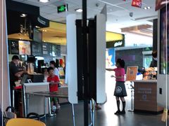 大堂-麦当劳(欢乐谷店)