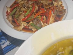 -川流不息·地道川菜·小龙虾(新松江路店)