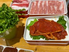 -明洞阿姨·韩式酱蟹烤肉·创意料理(三元桥店)