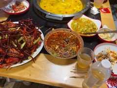 -谭公鱼头·鲜鱼火锅·小龙虾·江湖菜(秀沿路店)
