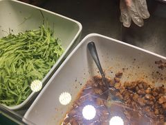 -老王芙蓉蛋卷饼(万达店)