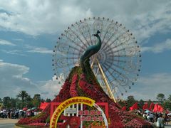 -七彩云南欢乐世界