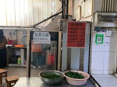 -正宗杨记普洱酸醋米线(总店)
