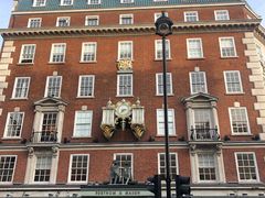 -The Diamond Jubilee Tea Salon at Fortnum & Mason