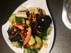 -缘福乡村铁锅炖民宿(八达岭店)