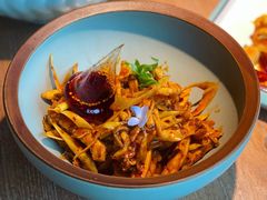 敲糖棒棒鸡-辛香汇·现炒川菜(淮海路百盛店)
