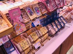 零售区-巴黎贝甜(华堂新辰汇店)