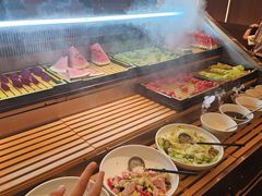 -牛YO寿喜烧·铁板烧和牛火锅自助(市府恒隆店)