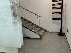 -青岛中升沃茂沃尔沃4S店(市北店)