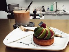 -UNI UNI(环亚凯瑟琳店)