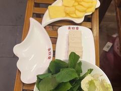 -亮欢寨酸汤鱼(沙冲路店)