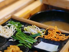 传统过桥米线-勺子米线·云南传统小吃市集(四方街店)