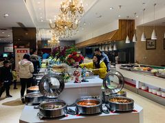 自助取餐区-泉福居酱骨头自助广场(南大街商业步行街店)