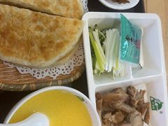 -李连贵熏肉大饼(金隅嘉品Mall店)