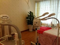 -成都苗方清颜专业祛痘