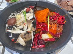 -贰回巷火锅馆(钟楼店)